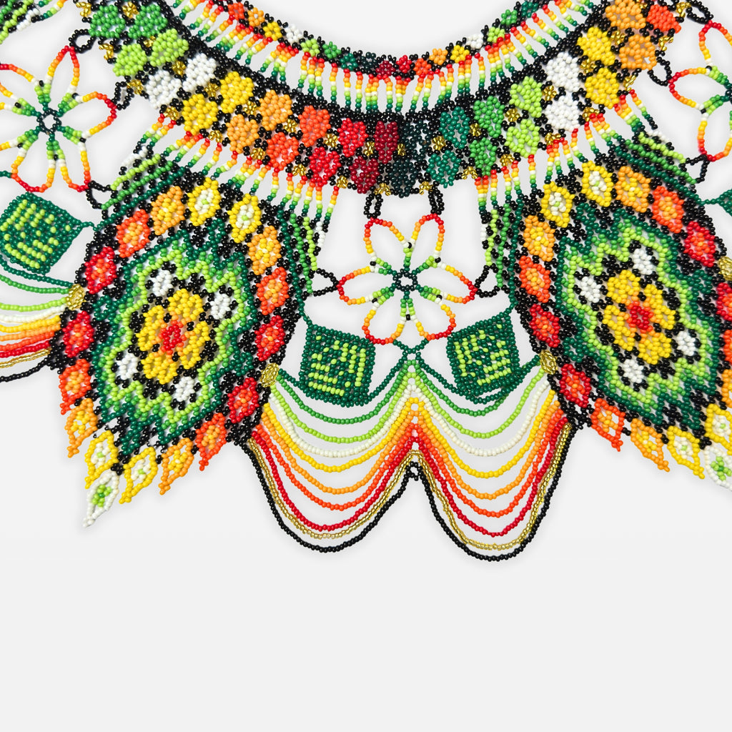 Collar Jardín Ancestral de Colores