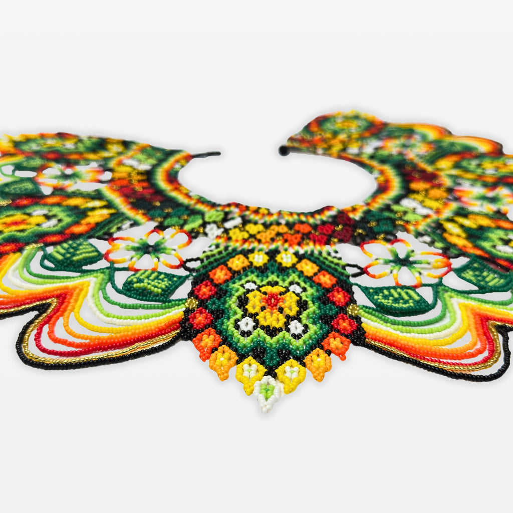 Collar Jardín Ancestral de Colores
