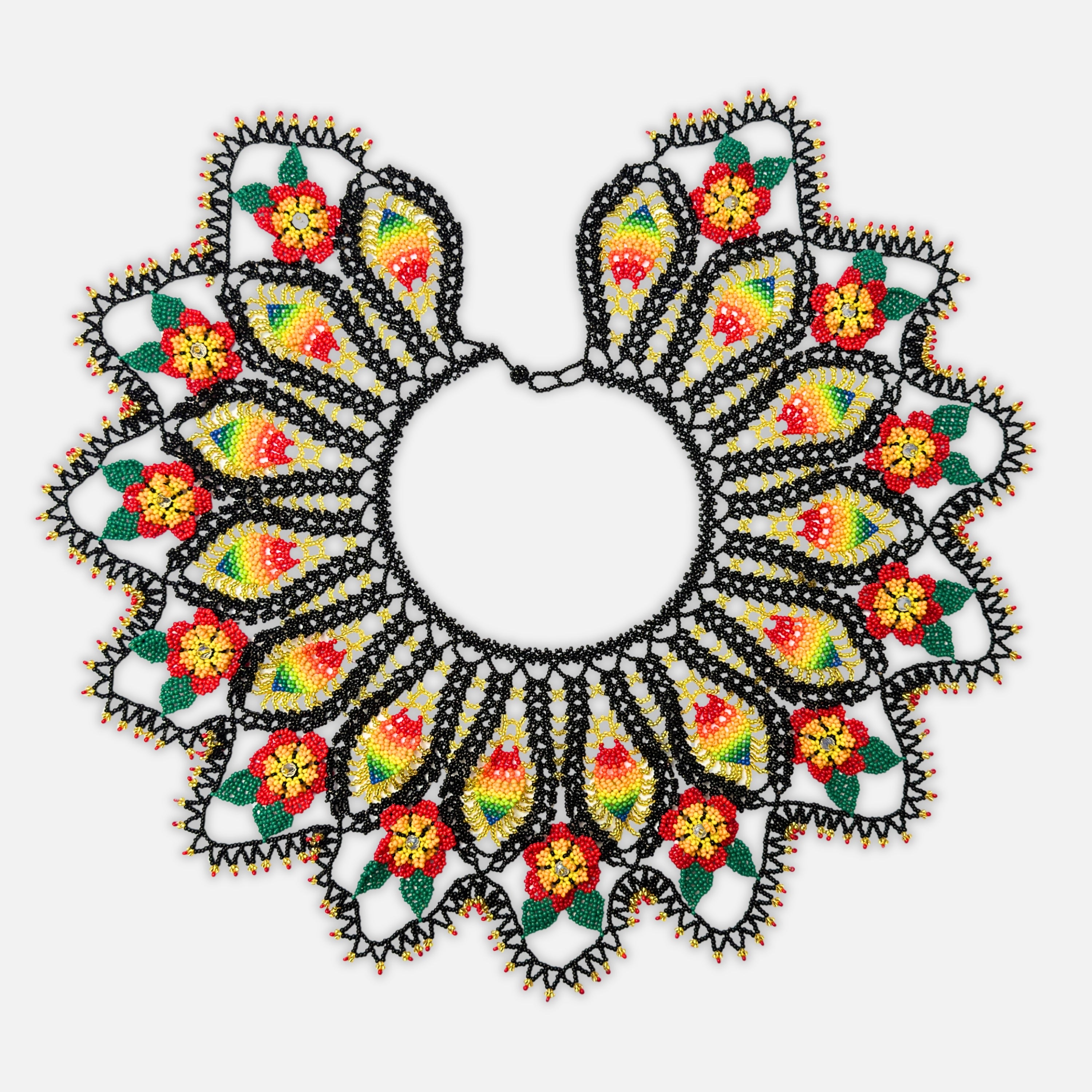 Collar Ancestral Flores Doradas