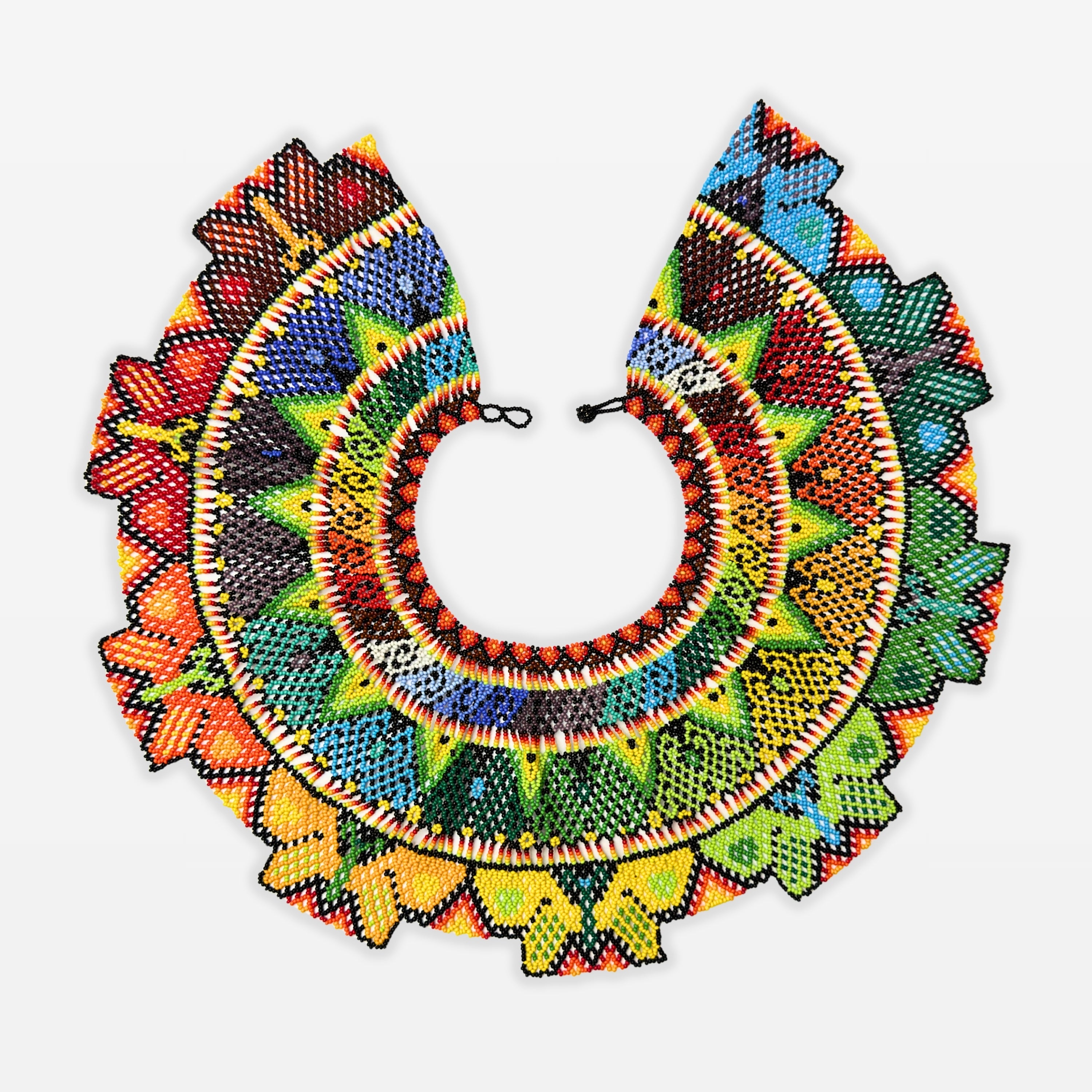 Collar Ancestral Multicolor Dorado